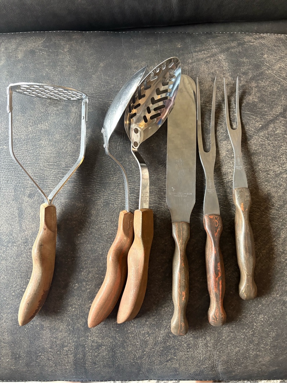 6 CUTCO kitchen tools